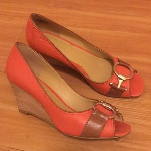Orange and brown open-toed wedges by Nine West